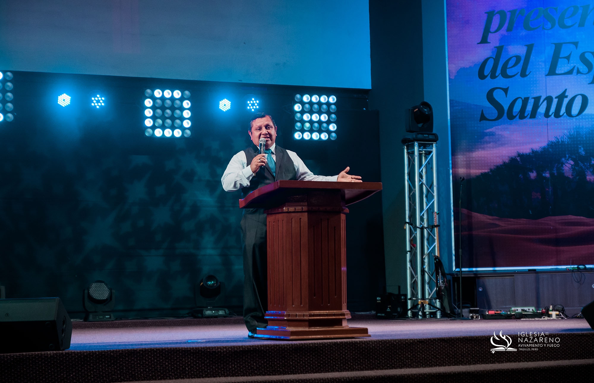 Celebraci&oacute;n Y Avivamiento