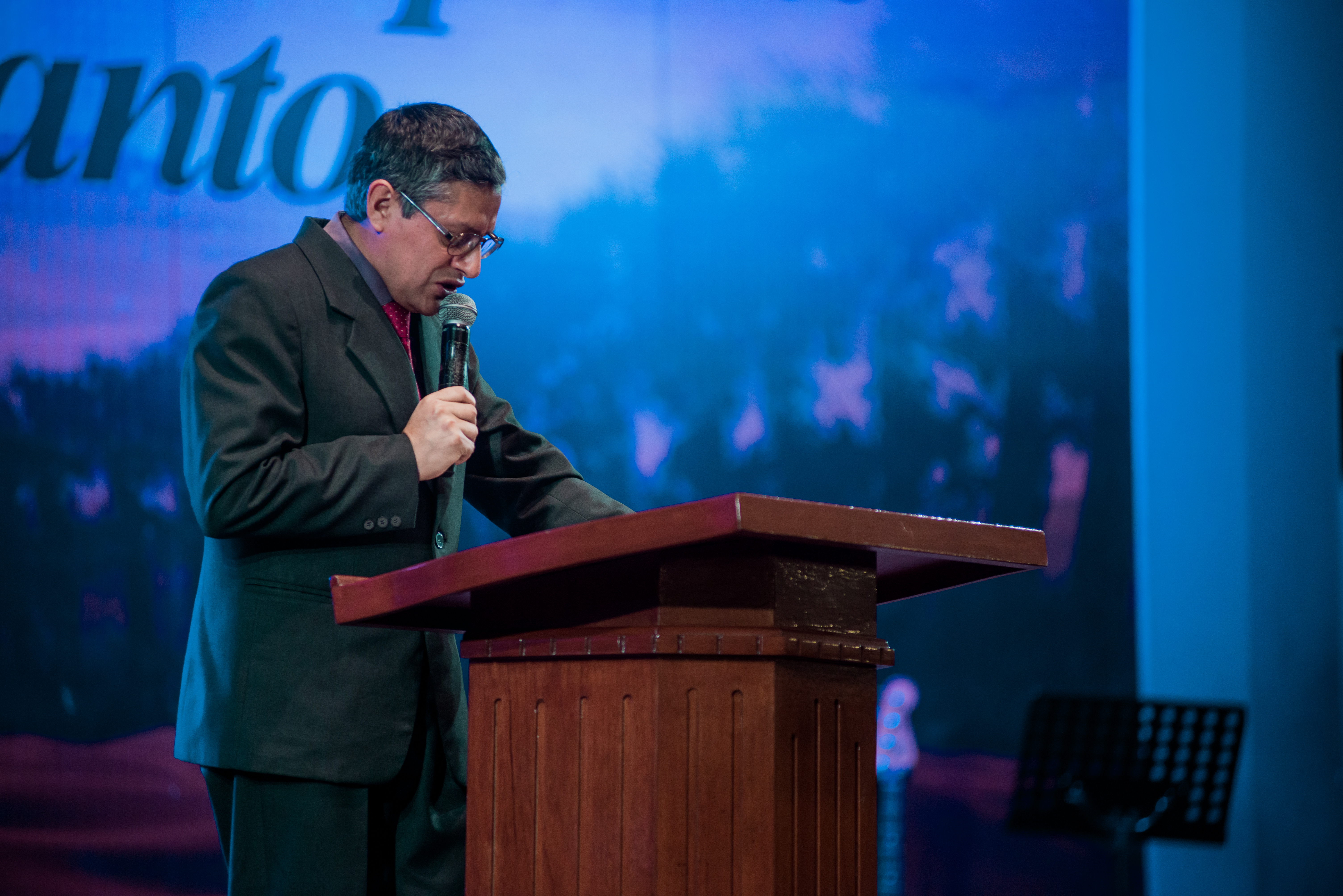 Noches De Avivamiento