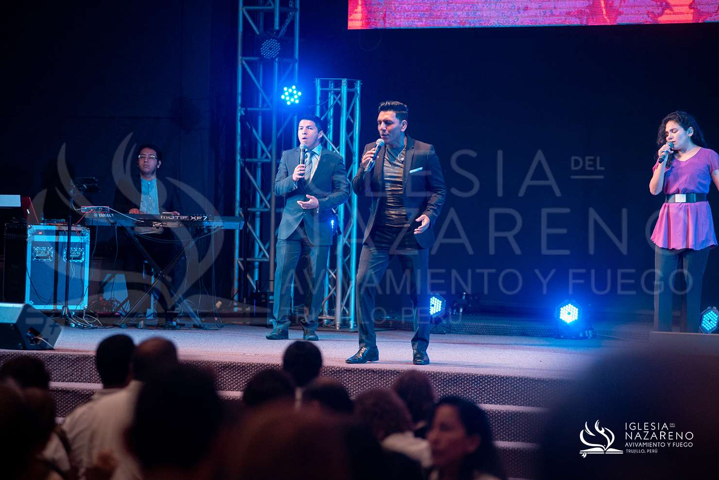 Celebraci&oacute;n Y Avivamiento