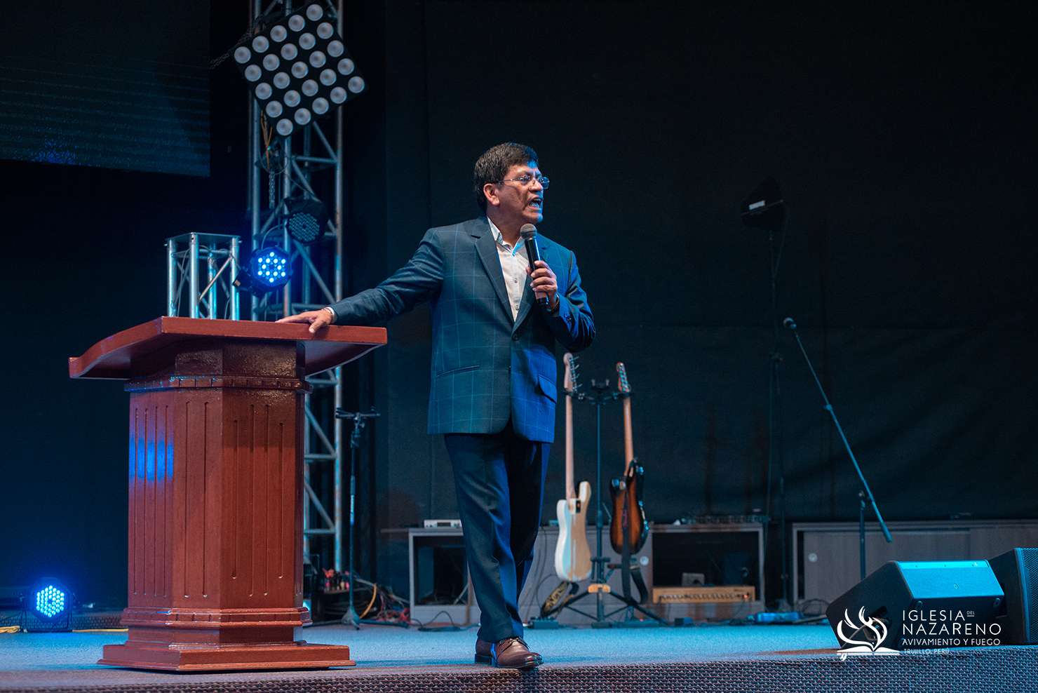 Celebraci&oacute;n Y Avivamiento