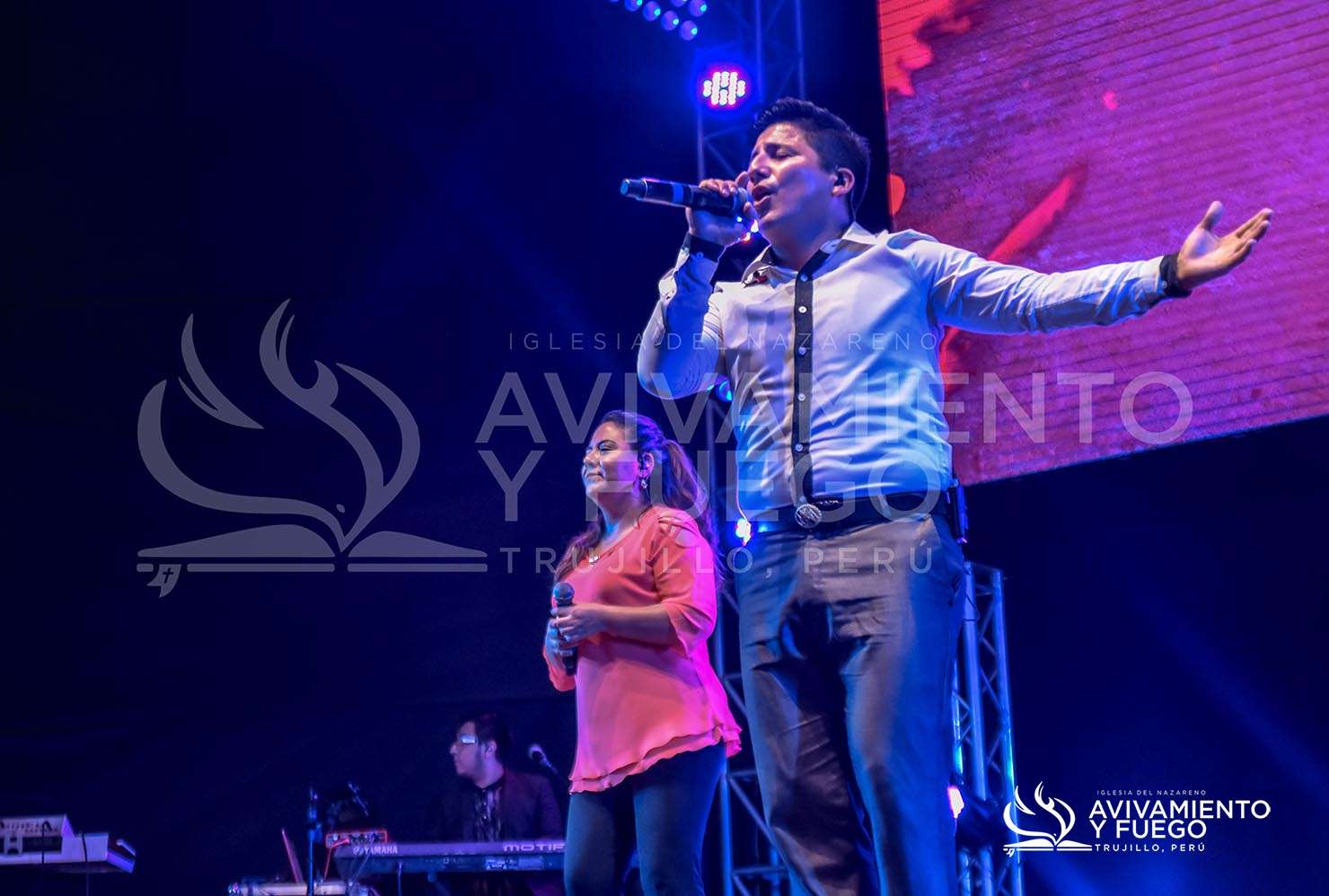 Celebraci&oacute;n Y Avivamiento