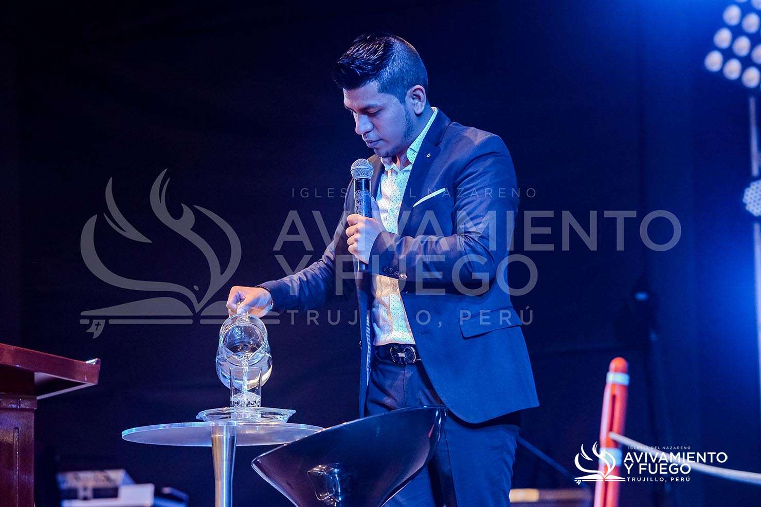 Celebraci&oacute;n Y Avivamiento